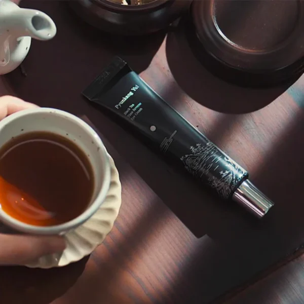 Pyunkang Yul Black Tea Time Reverse Eye Cream