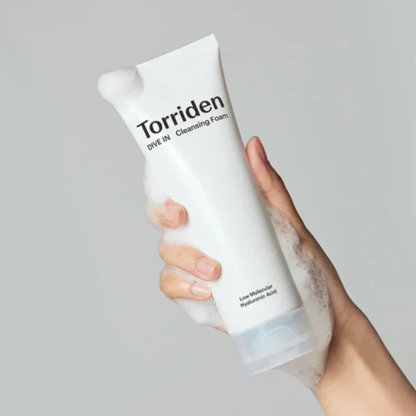 Torriden DIVE-IN Low Molecular Hyaluronic Acid Cleansing Foam