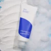 Isntree Hyaloronic Acid low-PH Cleansing Foam